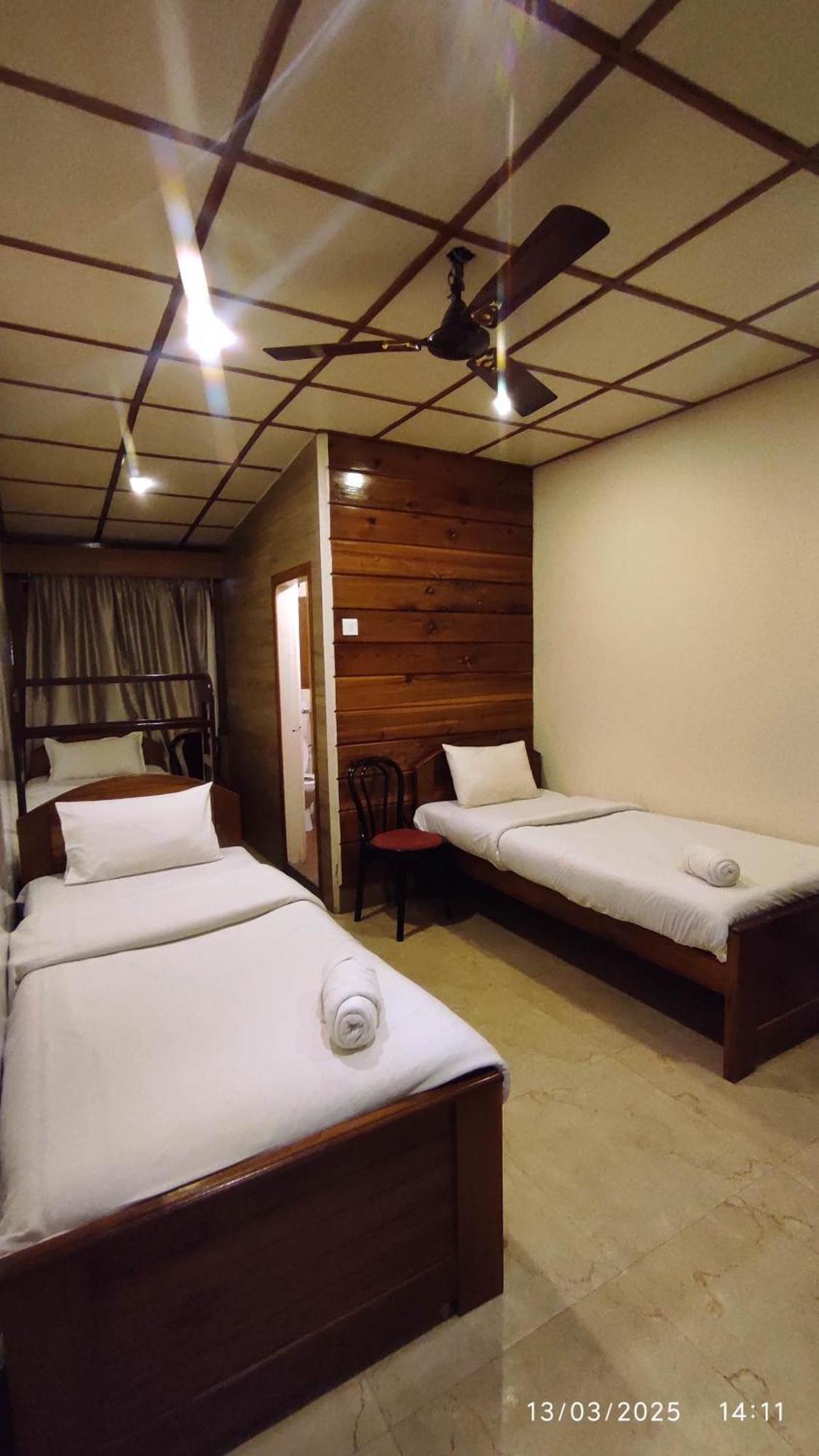 Baba Tourist Lodge Shillong Luaran gambar