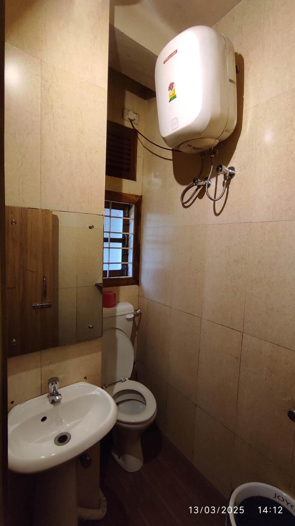 Baba Tourist Lodge Shillong Luaran gambar