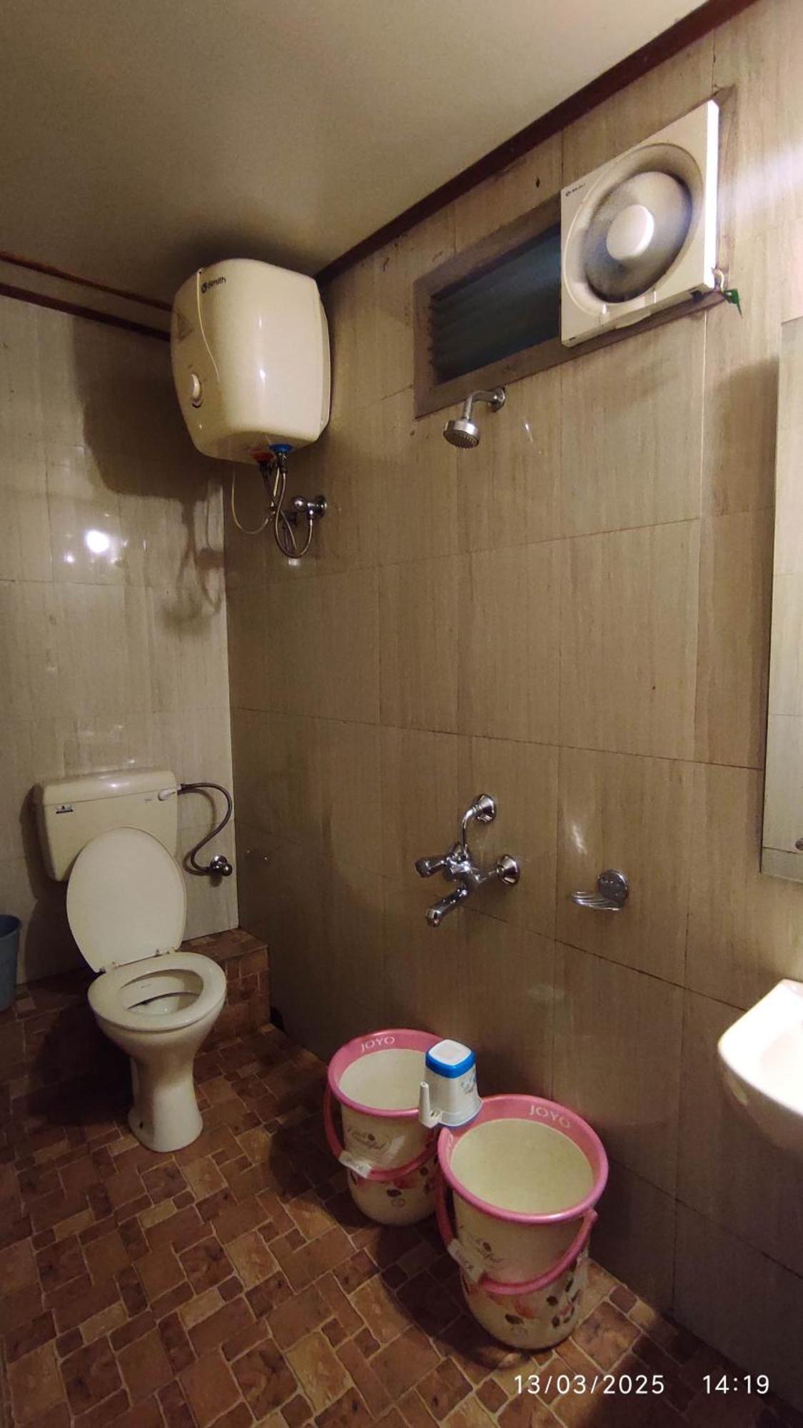 Baba Tourist Lodge Shillong Luaran gambar